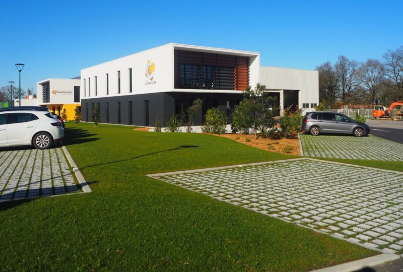 Terrassement aménagement Siège Groupe CHARPENTIER L'Oie- CHARPENTIER TP